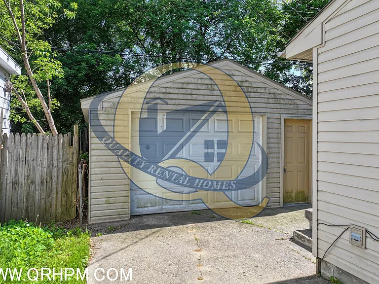 3118 Wyoming Ave — Photo 2