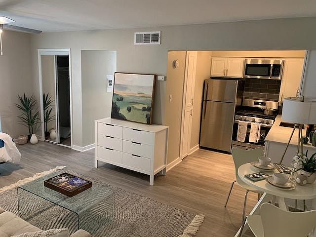 1st image of 4400 1/2 Avenue B #209