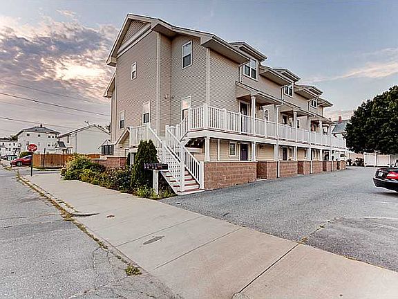 2nd image of 44 Clemence St #44