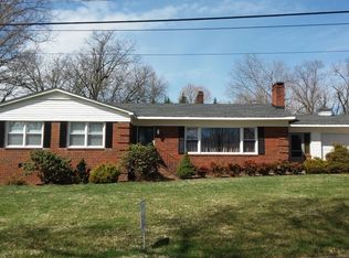 602 S Cedar Ave, Newton, NC 28658