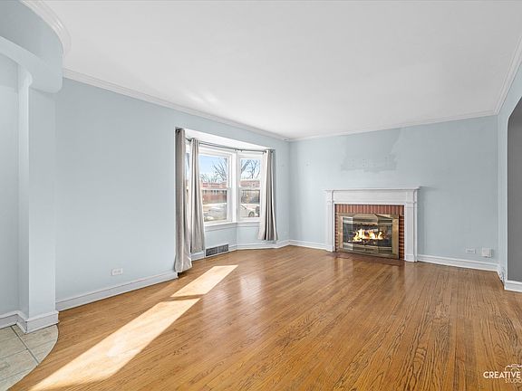3rd image of 8224 Karlov Ave