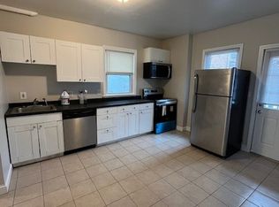 545 Heath St #1, Chestnut Hill, MA 02467