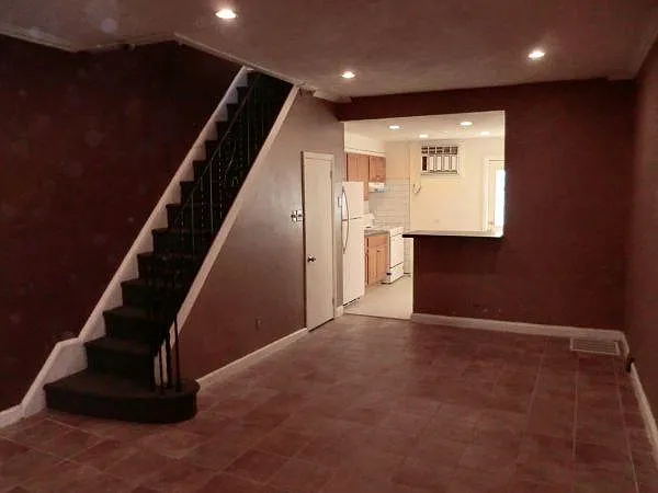 2640 S Beulah St — Photo 1