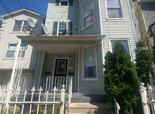 29 7th Ave #1, Newark, NJ 07104