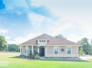 11 Eisenhower Ln, Huntsville, TX 77320