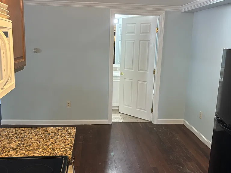 918 Flanders Rd #7 — Photo 14