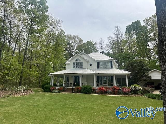 1st image of 115 Riverview Ln