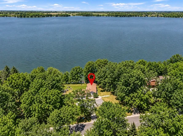 7630 Long Lake Rd, Willmar, MN 56201