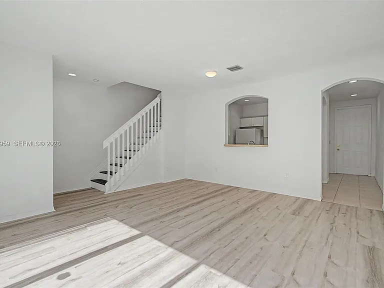 975 NE 42nd Ter #975 — Photo 12