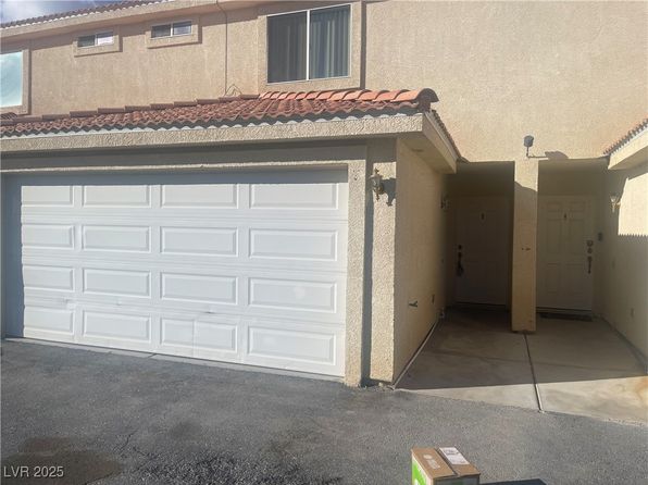 1250 Bourbon St #3, Pahrump, NV 89048