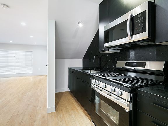 2nd image of 345 N Heliotrope Dr #A
