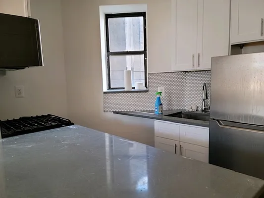 Rented by Chartwell Manhattan Realty | media 20