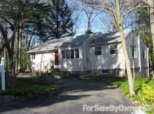 17 The Loop, Ringwood, NJ 07456