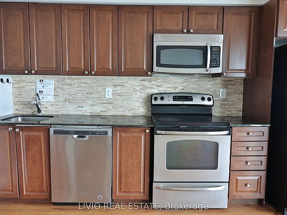 5th image of 155 Legion Rd N Unit 2101