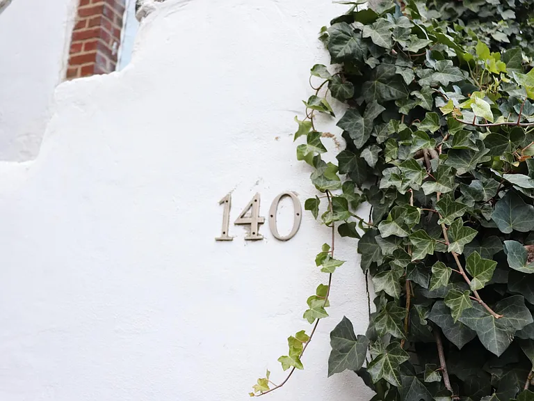 140 Shurs Ln — Photo 8