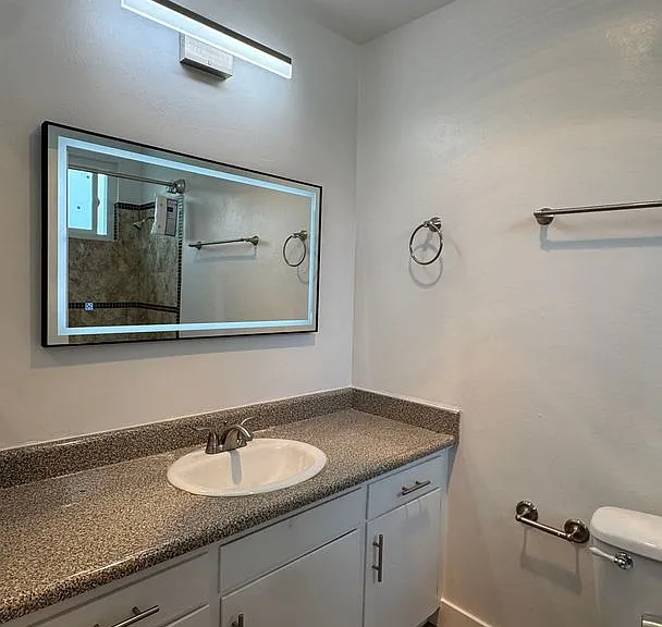 20353 Saticoy St — Photo 19