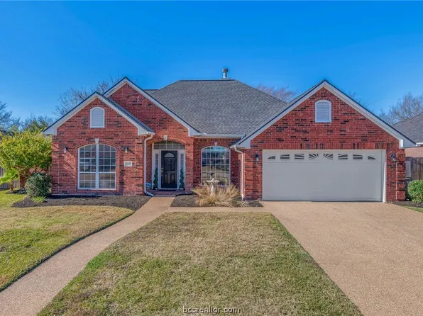 3929 Park Hurst Dr, Bryan, TX 77802