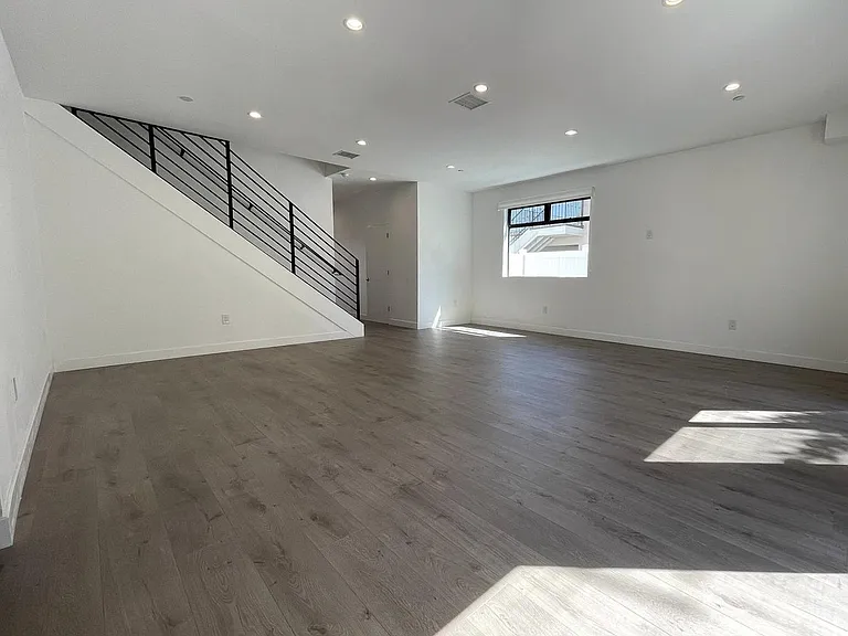 1153 N Orange Dr #1155-1/2 — Photo 7