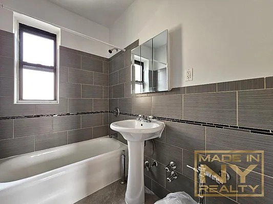 Rented by Made In NY Realty | media 6