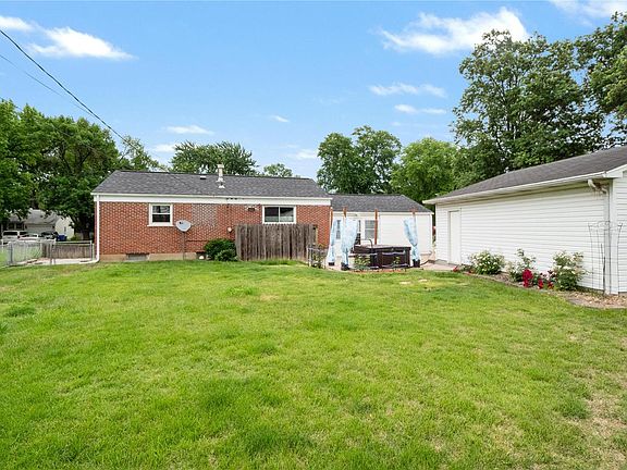 5th image of 785 Saint Brendan Ln
