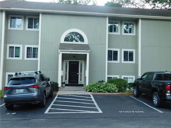 400 New River Rd APT 408, Lincoln, RI 02838