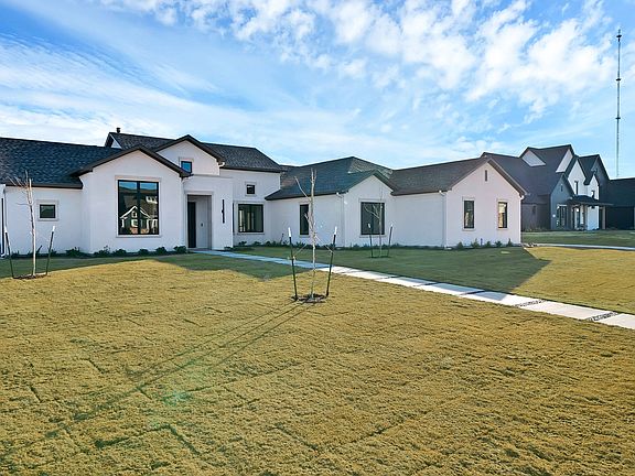 2nd image of 4420 Azalea Way