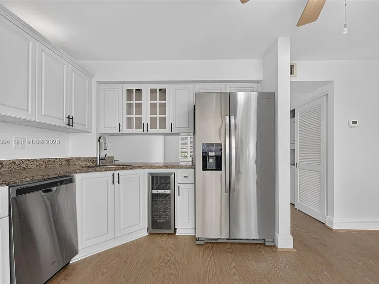 10206 SW 77th Ct — Photo 9