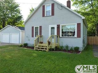 42 Midway Dr, Negaunee, MI 49866