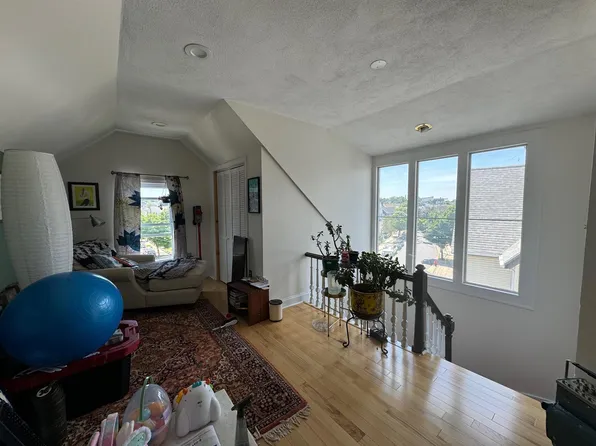 35 High St, Malden, MA 02148