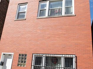 2152 W 19th St, Chicago, IL 60608