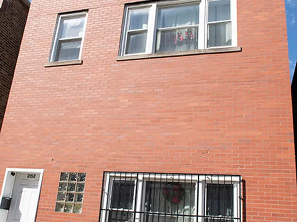 2152 W 19th St, Chicago, IL 60608