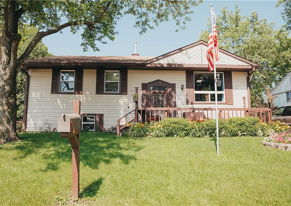 1st image of 3504 Wellington Ave