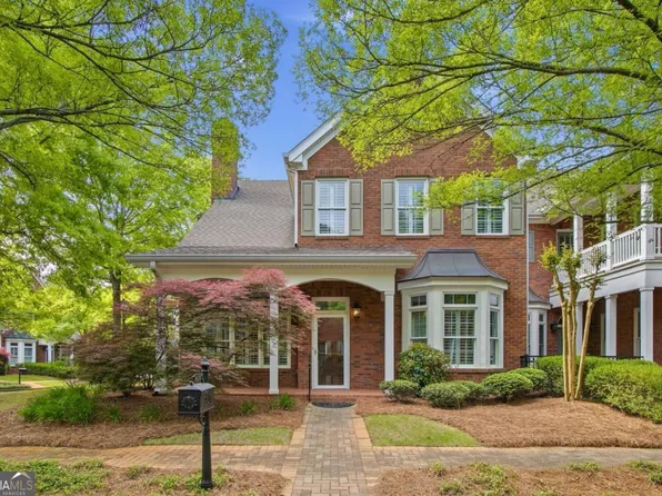 8410 Parker Pl, Roswell, GA 30076