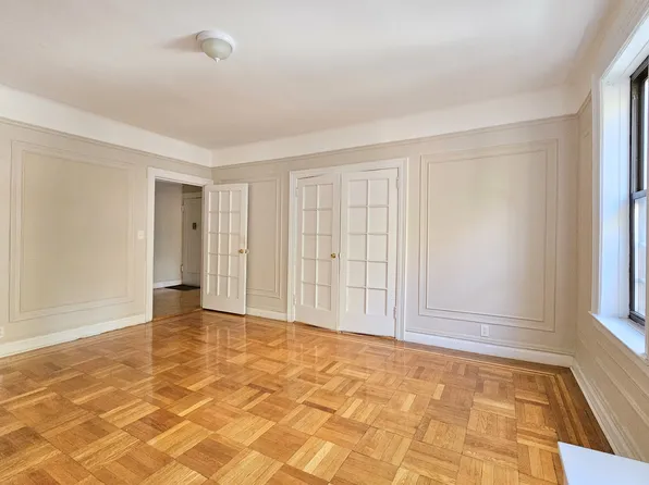 838 West 176th Street image 6 of 13