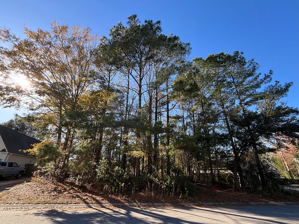 2nd image of 222 Jasmine Dr