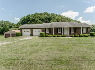 1918 W Carters Valley Rd, Surgoinsville, TN 37873