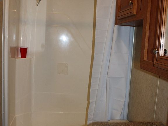3rd image of 216 Northridge Dr