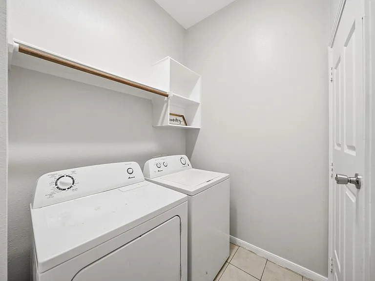 11308 Windy Dawn Dr — Photo 32