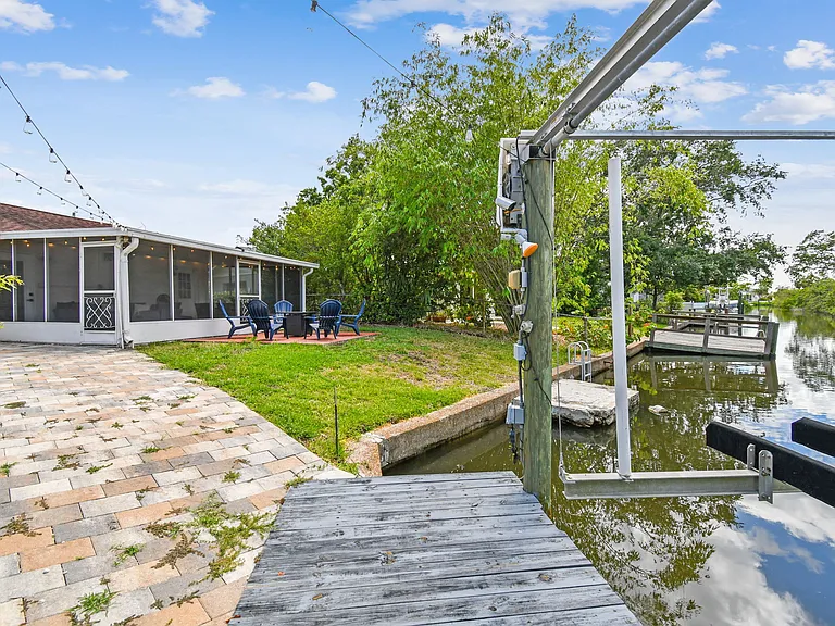 8611 Driftwood Dr — Photo 66
