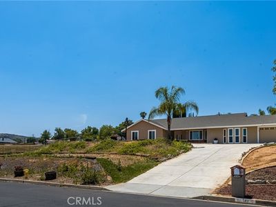 16481 Valle Vista Way, Riverside, CA, 92506