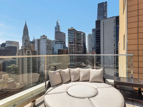 250 East 49th Street 3E image 14 of 15