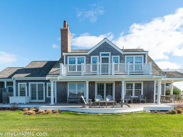 2 Tautemo Way, Nantucket, MA 02554