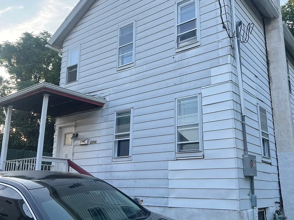 1336-1338 N Washington Ave