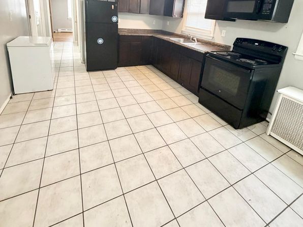 164 Peat Meadow Rd #2