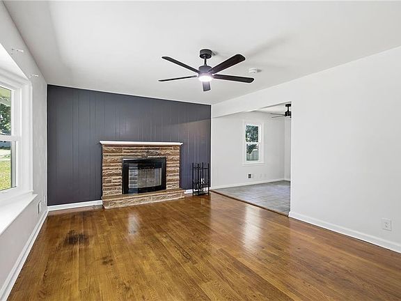 5th image of 7915 Evanston Ave