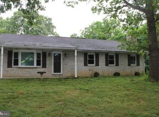 63 Carpenter Ln, Newburg, PA 17240