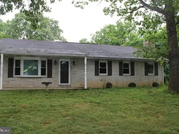63 Carpenter Ln, Newburg, PA 17240