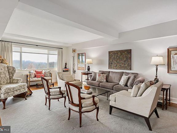 5th image of 4201 Cathedral Ave NW APT 1114E