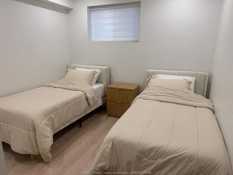 3598 Caribou Cres #BASEMENT — Photo 9