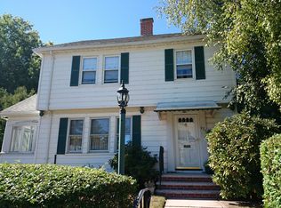 476 Baker St, West Roxbury, MA 02132